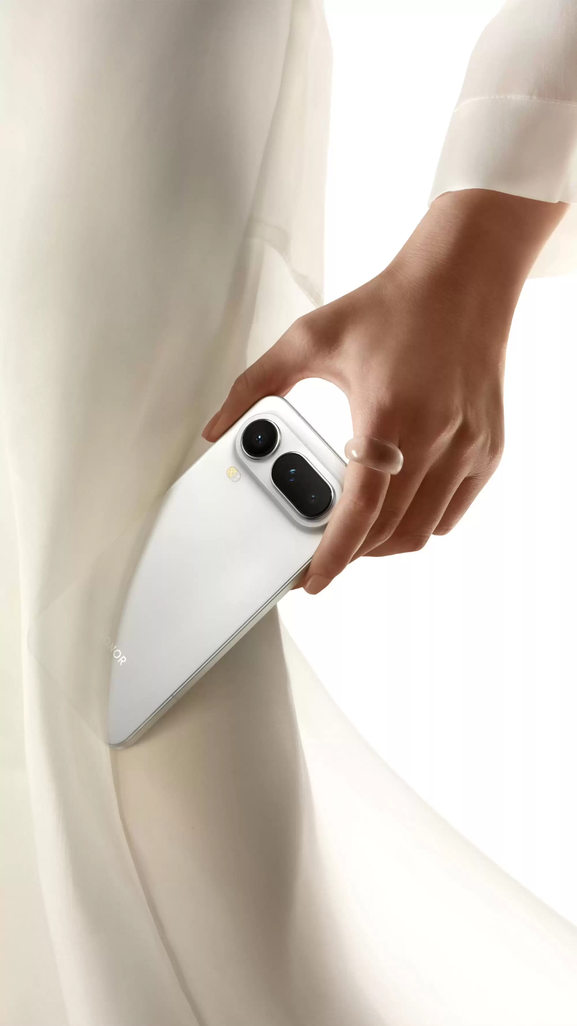 荣耀 V20 经典感叹号设计回归，Magic8 Pro Air 手机四配色外观曝光