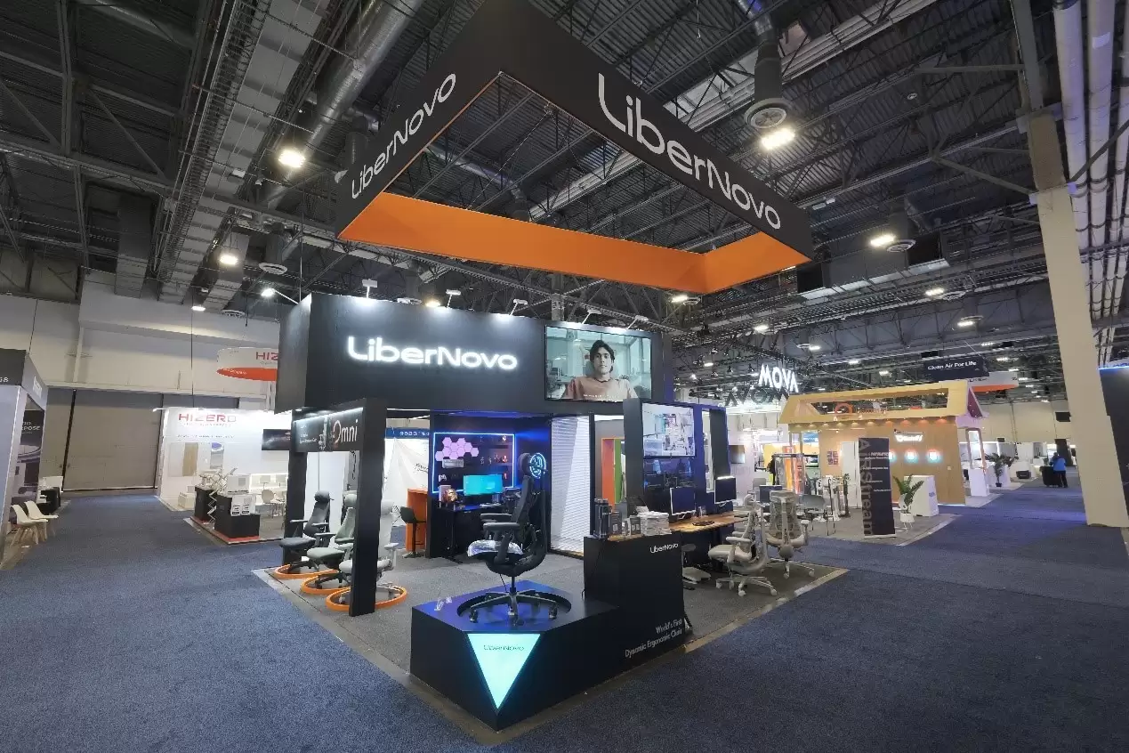 清闲智能CES首发动态工学椅 搭载自研实时随动系统