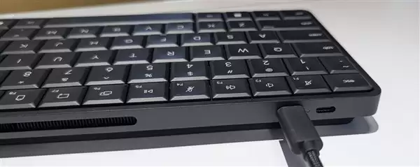 CES 2026:惠普把高性能主机塞进键盘,接显示器就能用
