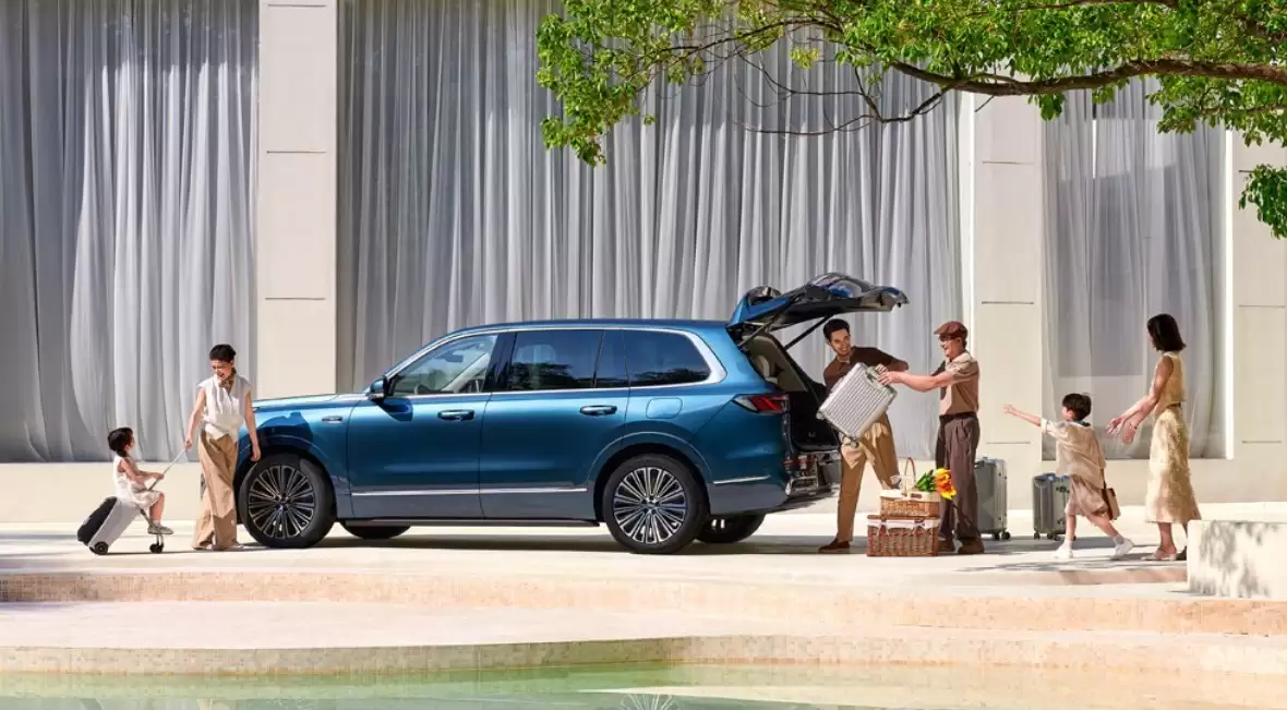 吉利银河M9重新定义家庭出行新标杆 空间大、续航长、安全感十足