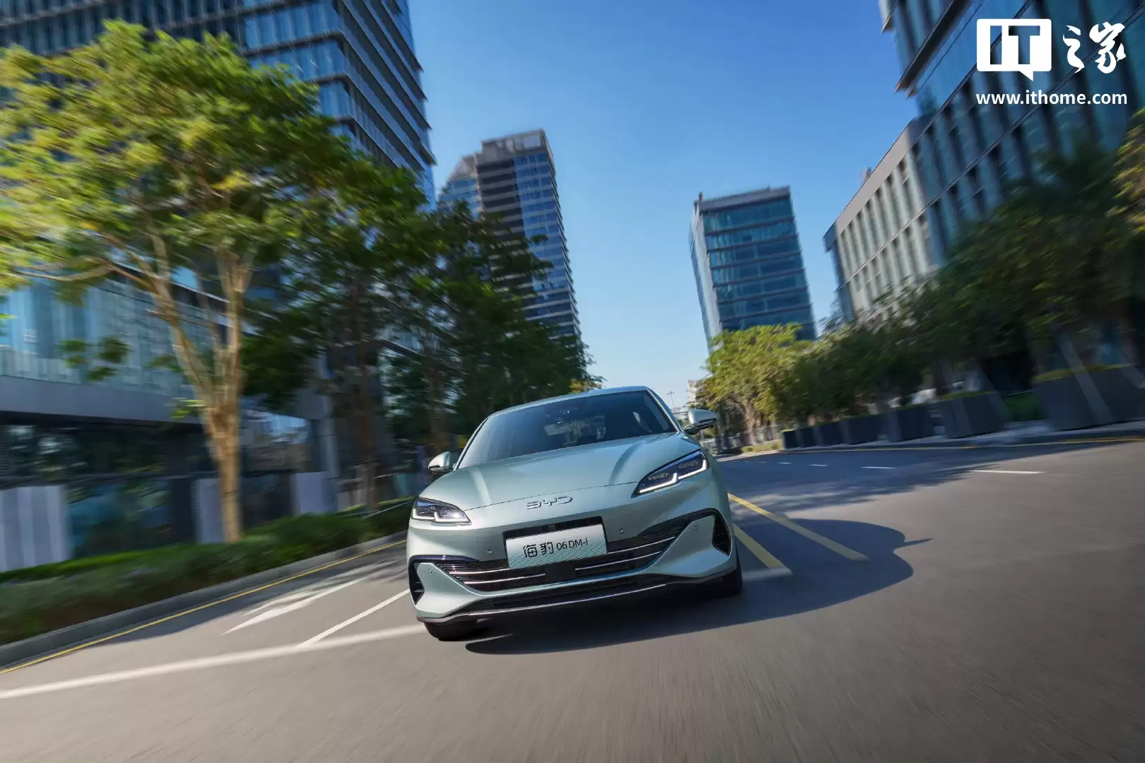 比亚迪 2026 款海豹 05 DM-i & 海豹 06 DM-i 超享版加推 210km 版本，8.98 万元起