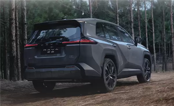 国外媒体羡慕不已！全新一代丰田RAV4荣放交付：限时15.18万起