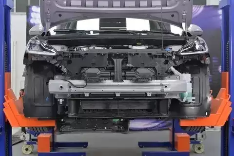 解析名爵MG4：半固态电池车车身用料与防撞设计深度解析