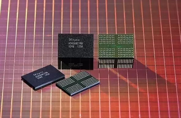 AI驱动存储芯片价格飙升 供需失衡持续至2027