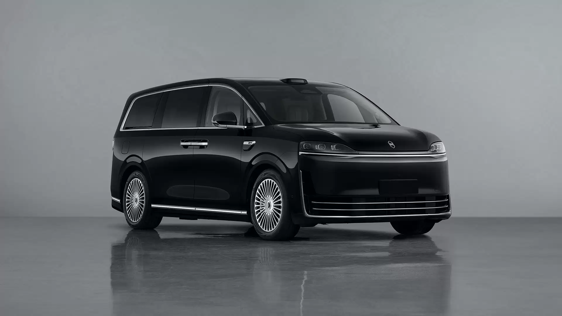 鸿蒙智行首款 MPV 智界 V9 完成申报，采用 7 座布局