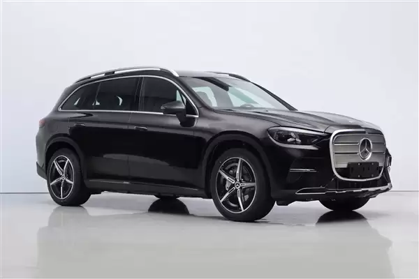 保留实体盾牌格栅 国产奔驰CLC纯电实车亮相：颜值感受下