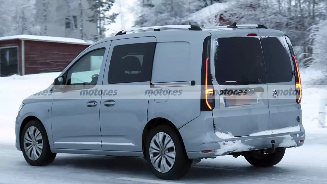 大众开迪改款车型现身：非对称式纵向对开尾门，有望2027年上市