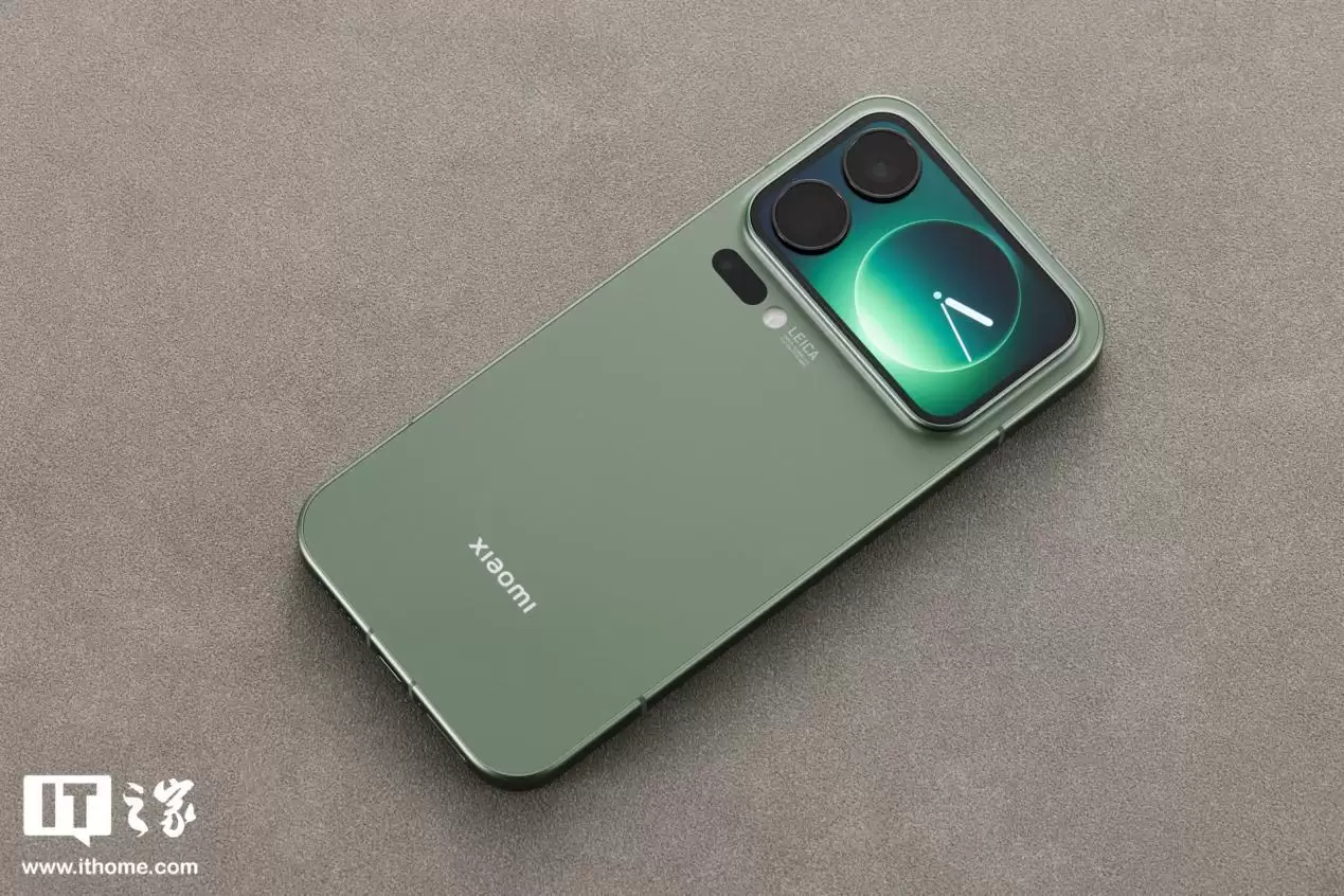 消息称 OPPO、vivo、荣耀正评估 Pro Max 旗舰机型