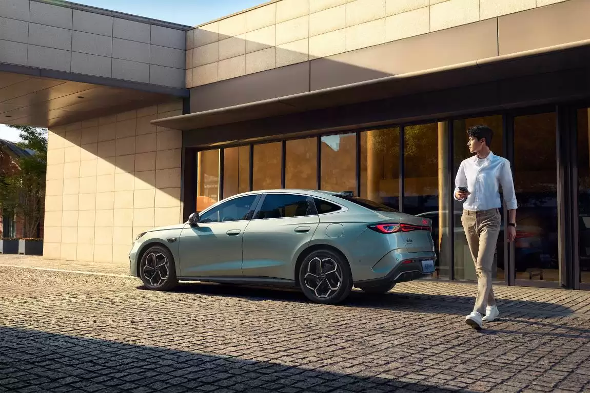 纯电续航210km 海豹05DM-i海豹06DM-i超享版加推新车型