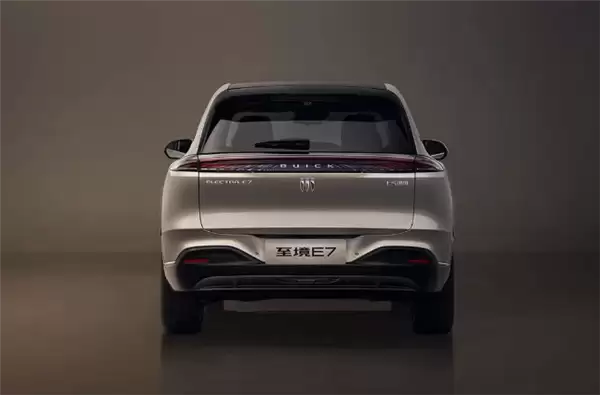 合资努力跟上自主节奏 别克插混7座SUV别克E7官图发布