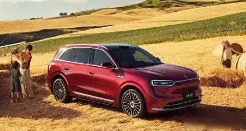 鸿蒙智行2026新车布局曝光:多品牌齐发,覆盖MPV、SUV与跑车