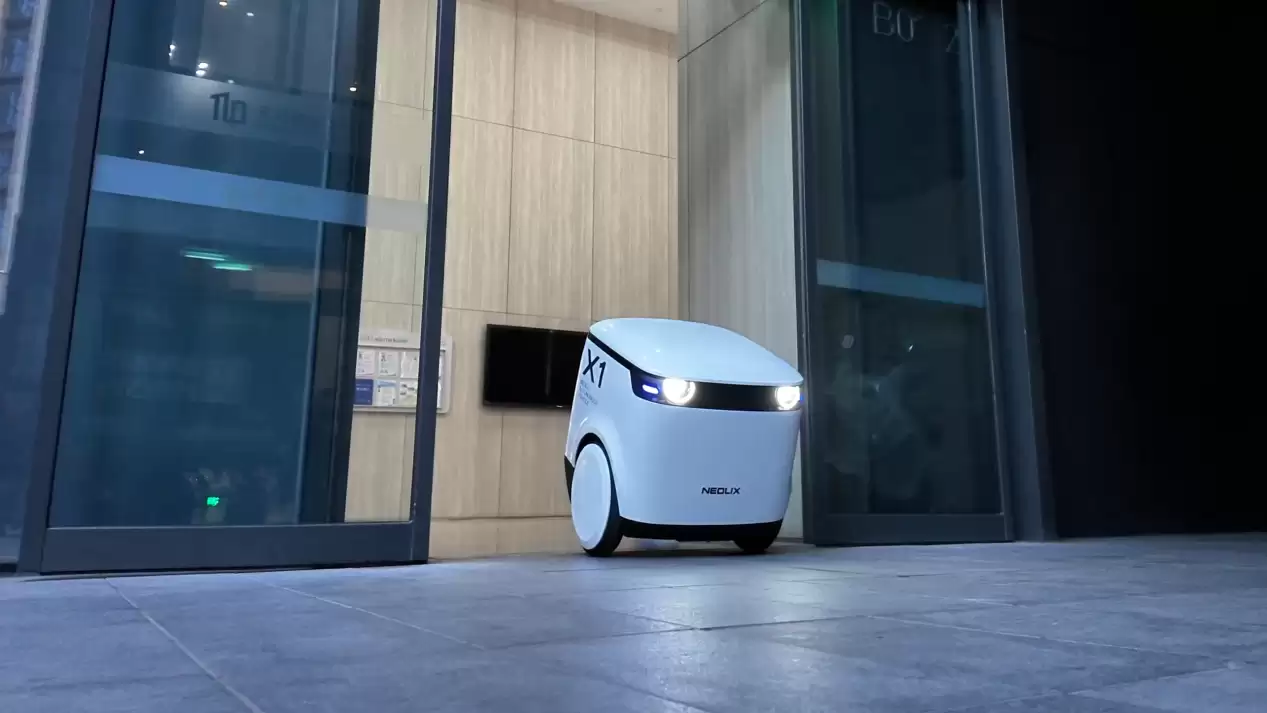 新石器 X1 亮相 CES 2026，具身智能如何重塑末端物流？