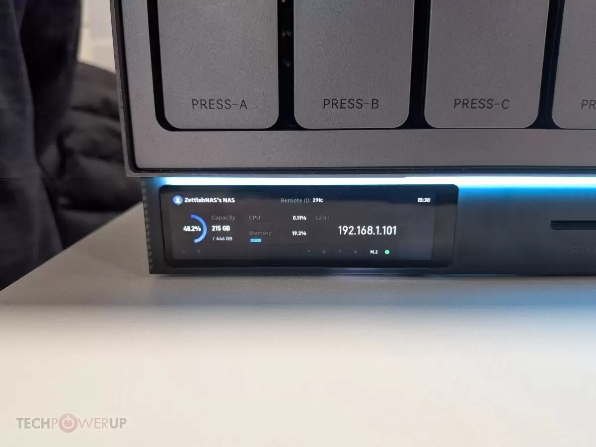Zettlab D4/D6 AI NAS 主机亮相：搭载瑞芯微 RK3588 芯片、16GB 内存