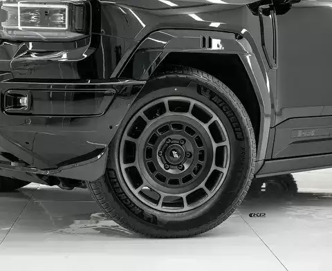 捷途纵置G700黑武士版发布：2.0T混动+水中行驶