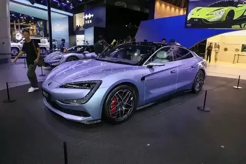 2026年C级轿车销量榜:奥迪A6L登顶,新能源势力崛起竞争加剧