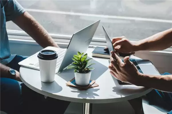 死了么App引争议：名称撞名饿了么遭质疑