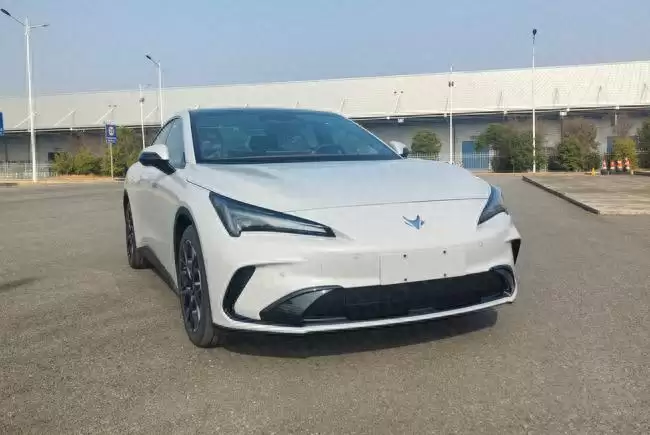 极狐阿尔法S5申报曝光：新增增程版，设计全面升级