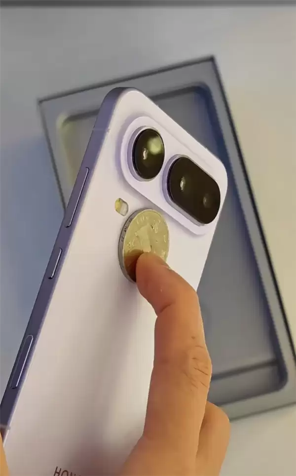 荣耀Magic8 Pro Air真机上手：经典感叹号Deco 比iPhone Air还轻