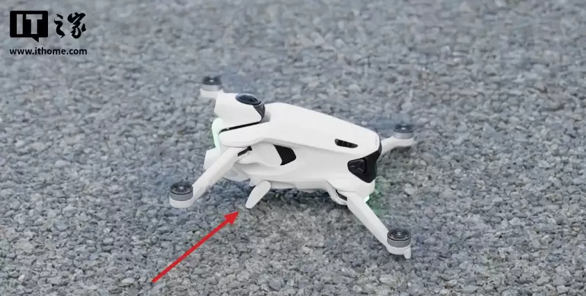 消息称大疆 Avata 360 全景无人机云台摄像头可旋转收纳,无需影骤 A1 同款电动起落架