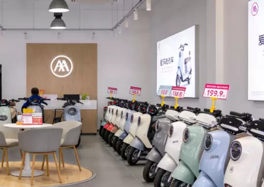 曝爱玛大裁员 有部门裁50% 补偿仅一个月工资!官方回应