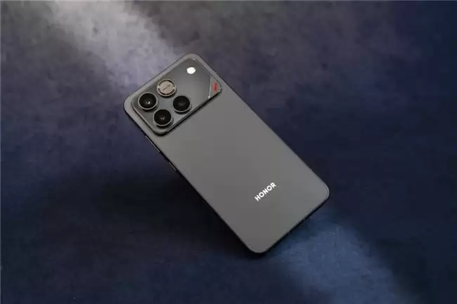 高性价比游戏手机推荐 三大主流机型深度对比