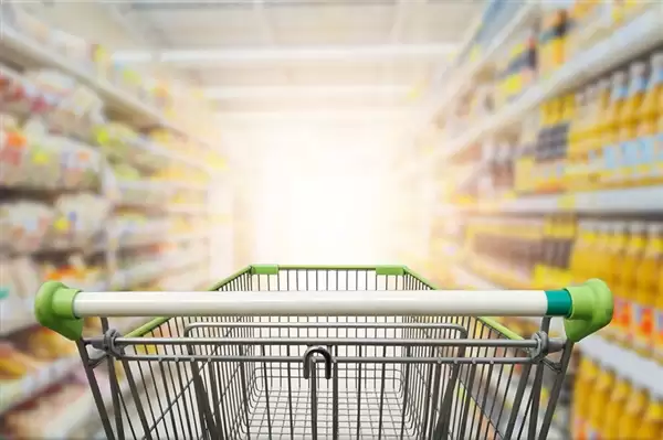 顾客逛胖东来打碎盘子反被道歉 当事人:有点想哭 这也太好了