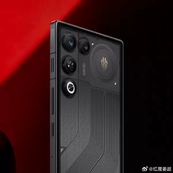 红魔产品经理吐槽手机设计千篇一律:抄完iPhone 17 Pro抄17Air