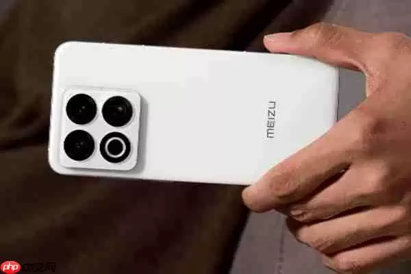 白面板绝迹了！魅族23最终放弃白面板：一个时代终结