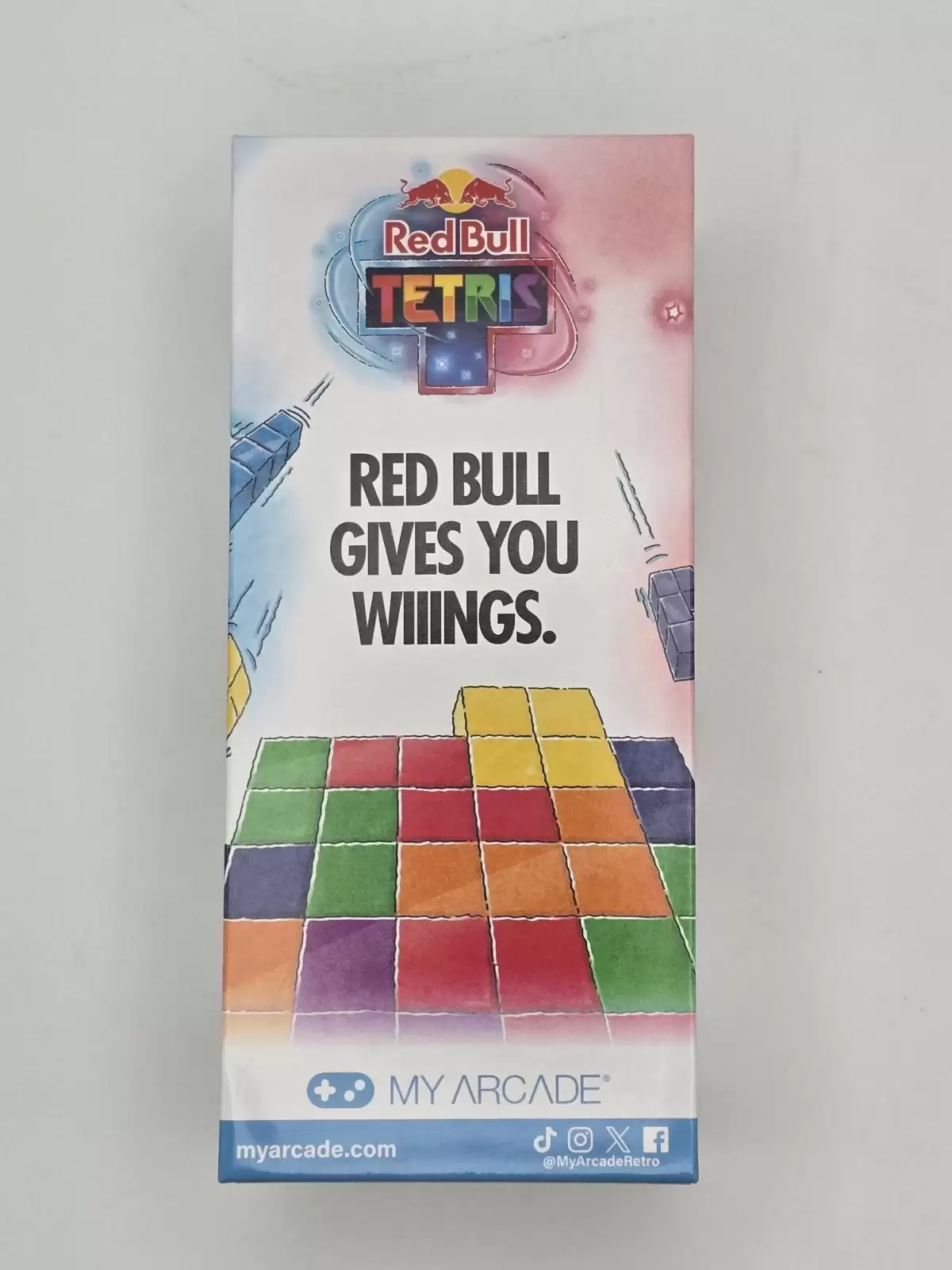 限量1万台:红牛《俄罗斯方块》掌机被炒至原价2~3倍