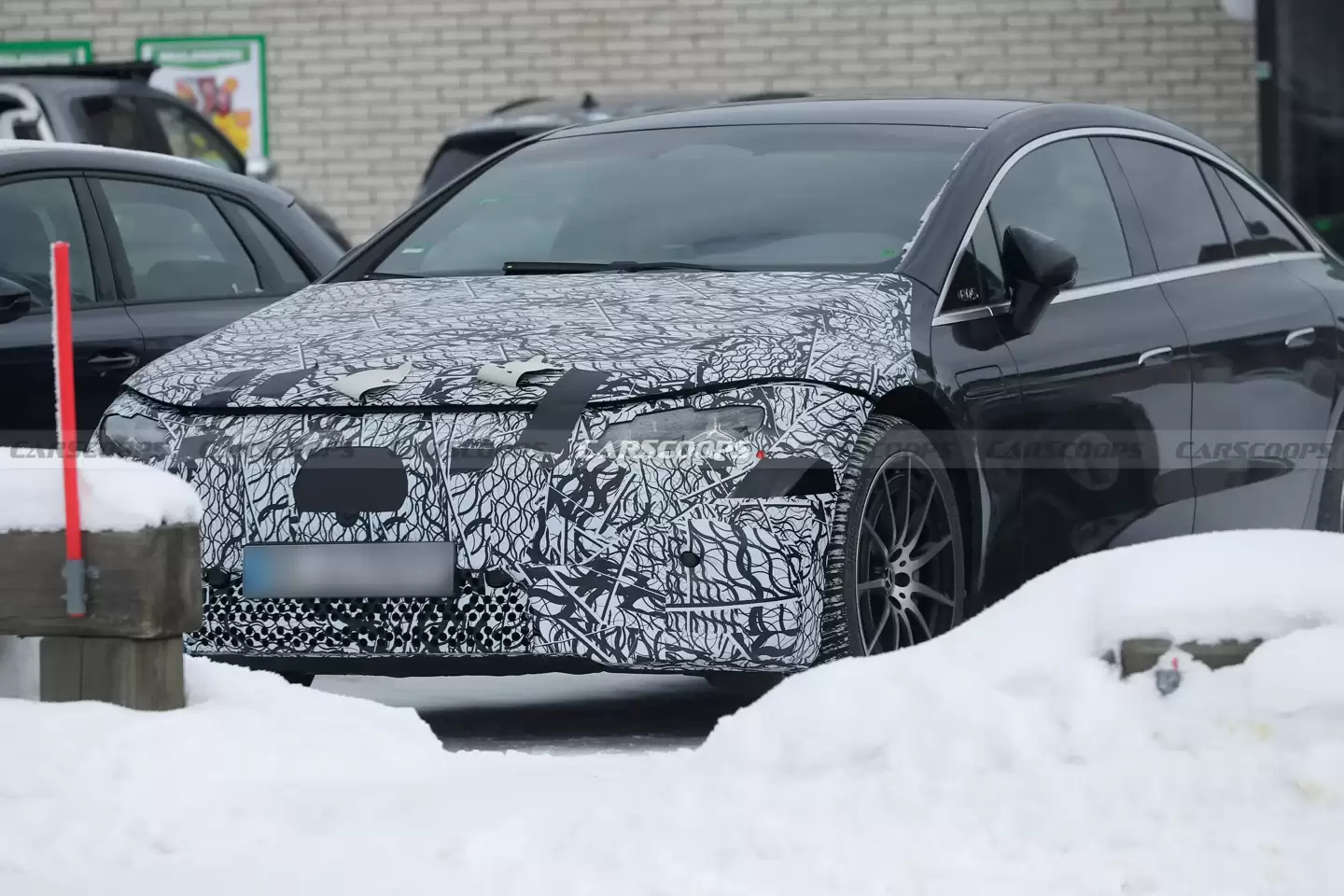 2027 款奔驰 EQS 路测图曝光：800V 架构，自研 eATS 2.0 电机 + 双速变速箱