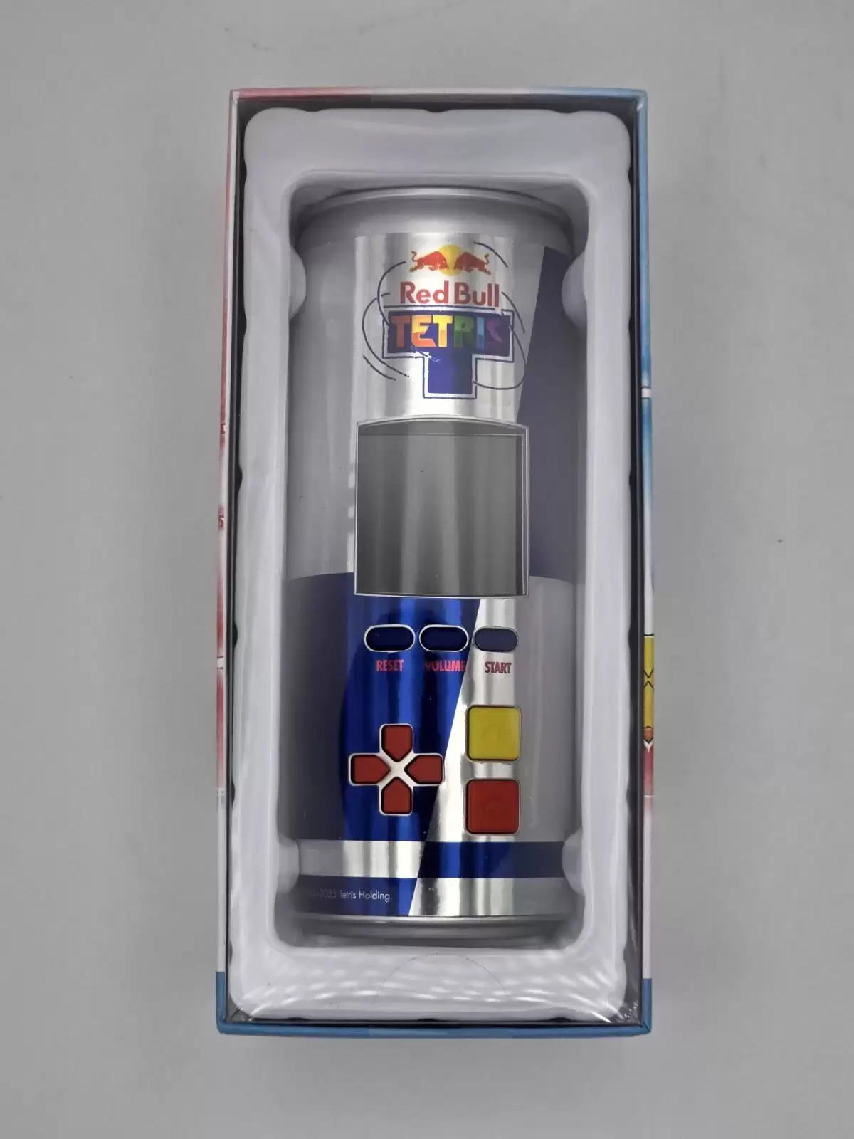 限量1万台:红牛《俄罗斯方块》掌机被炒至原价2~3倍