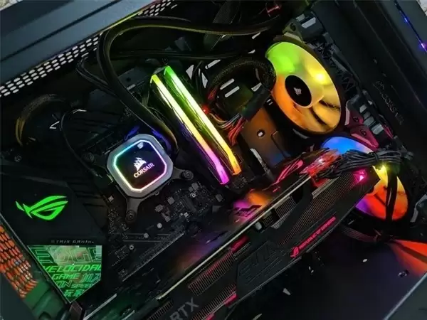 AI需求引爆芯片荒 内存显卡价格飙升