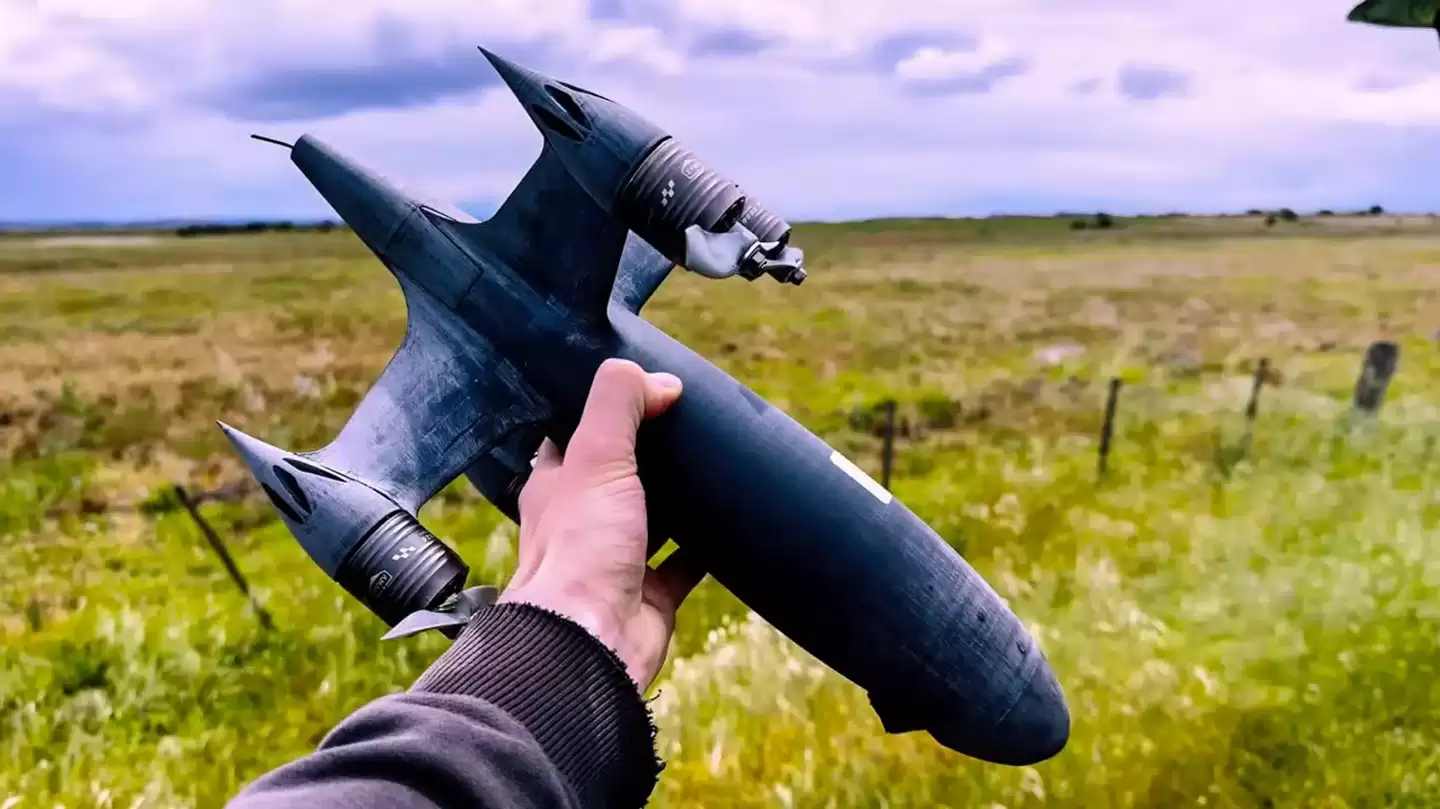 657.59 km/h！父子档自制 3D 打印无人机，刷新全球最快电池供电遥控四轴无人机纪录