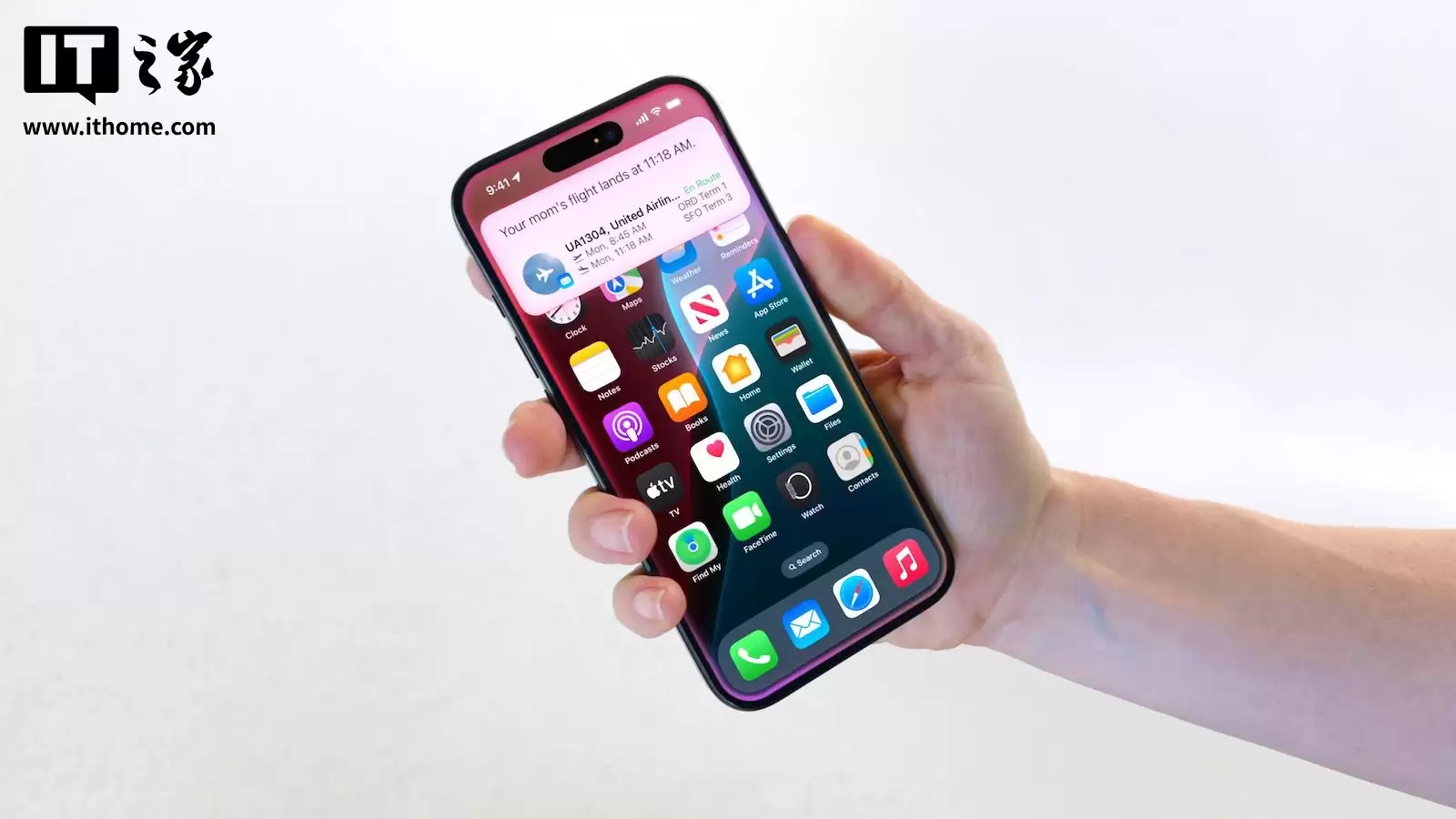 谷歌 Gemini 加持，消息称苹果全新 Siri 最快今年春天实现情感支持、预订旅行行程等功能