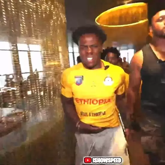 以为是个屁 甲亢哥非洲直播拉裤兜了