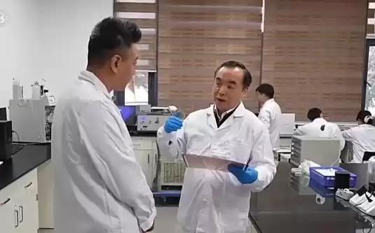 苏州大学团队突破柔性叠层太阳能电池效率与稳定性难题