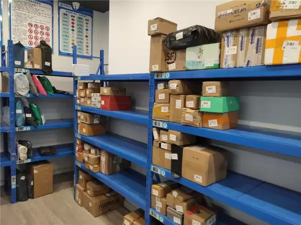 6万盘下2万才脱手！快递驿站为何总在换老板