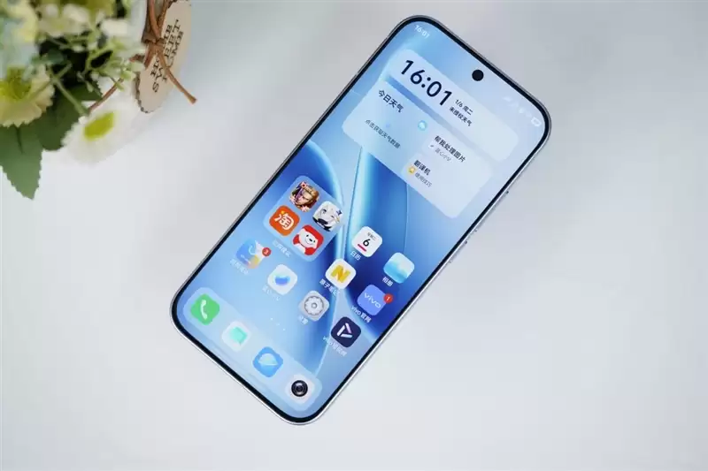 满杯实力无需取舍！iQOO Z11 Turbo评测：第五代骁龙8+Q2独显 新的中端性能王