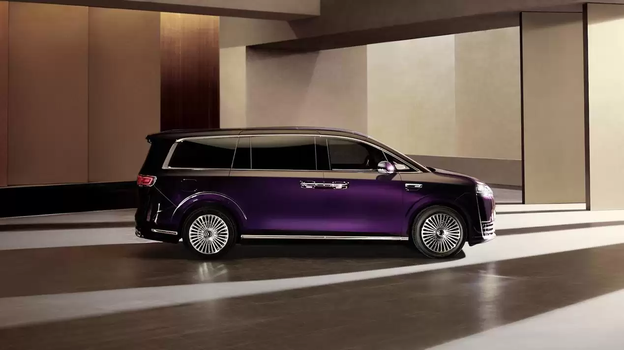 高端 MPV 市场迎来新选手，智界 V9 如何突破高端 MPV 舒适区？