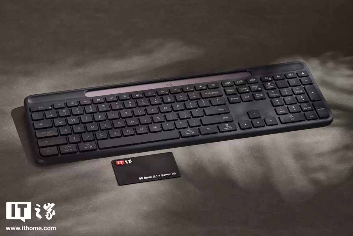 【IT之家开箱】罗技 SIGNATURE SLIM SOLAR+ K980 无线键盘图赏：纯光能供电、无接口设计