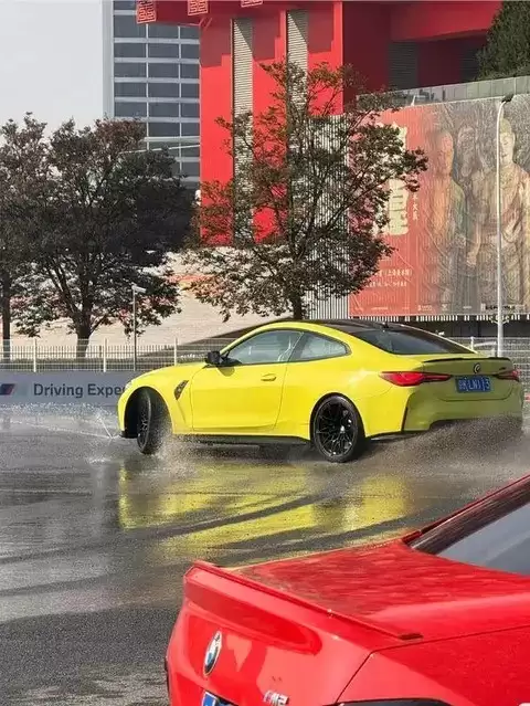 漂移技术全解析:原理、车型与驾驶技巧