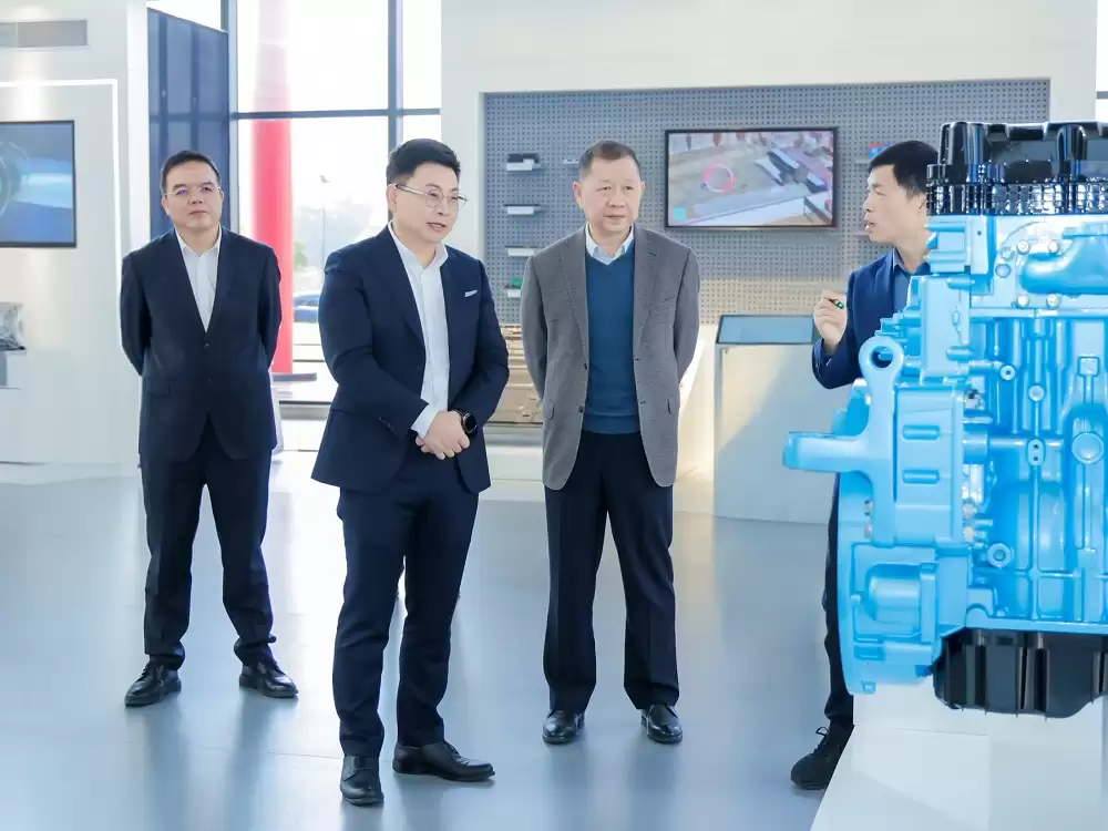 华为终端到访东风汽车，深度交流鸿蒙生态与汽车产业融合未来