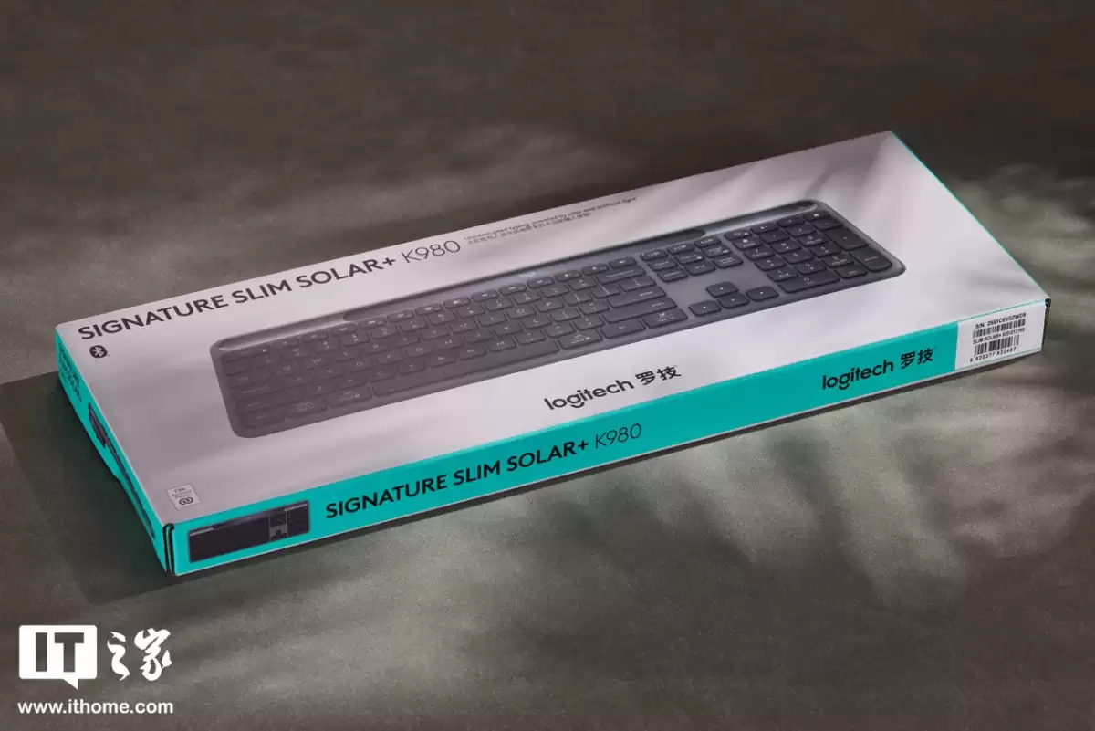 【IT之家开箱】罗技 SIGNATURE SLIM SOLAR+ K980 无线键盘图赏：纯光能供电、无接口设计