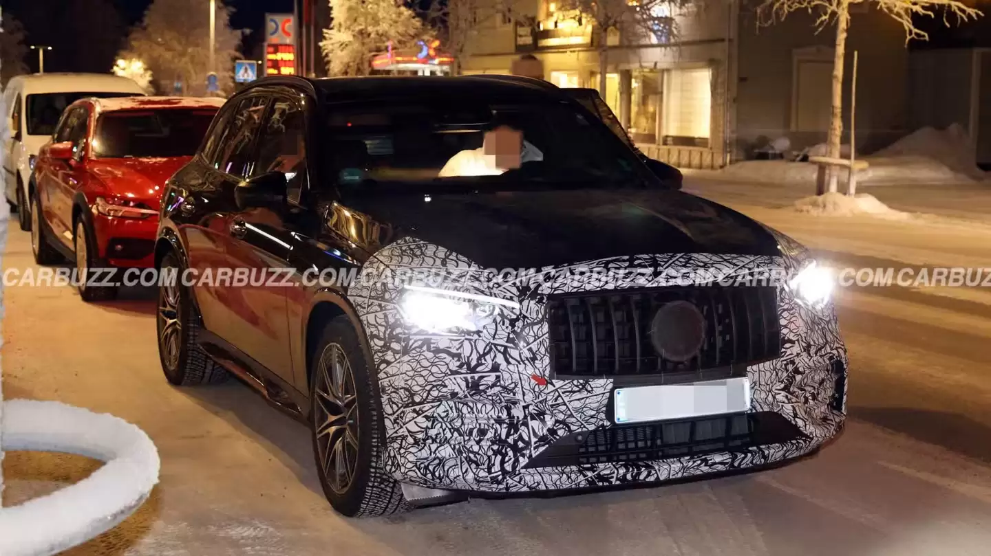 奔驰 AMG GLC 53 SUV 路试图曝光