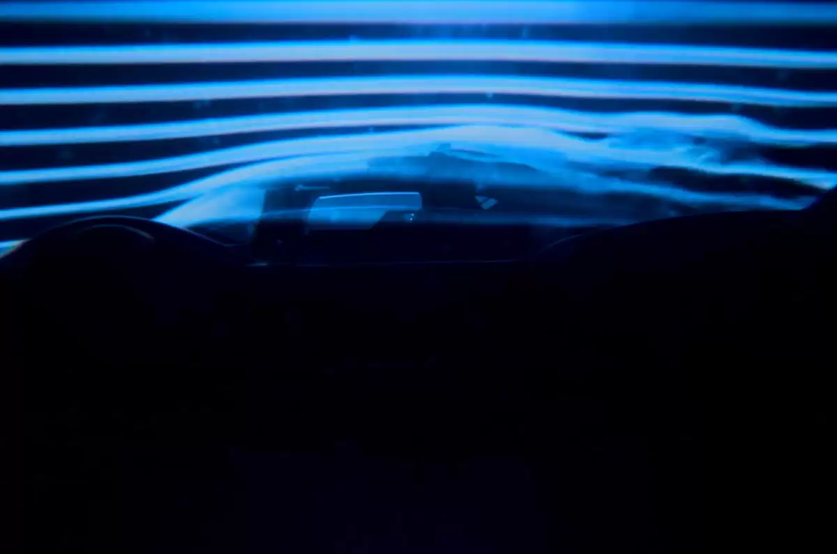 重拾 GT40 精神:福特全新超跑将搭野马同款 V8 引擎,再度冲击勒芒总冠军