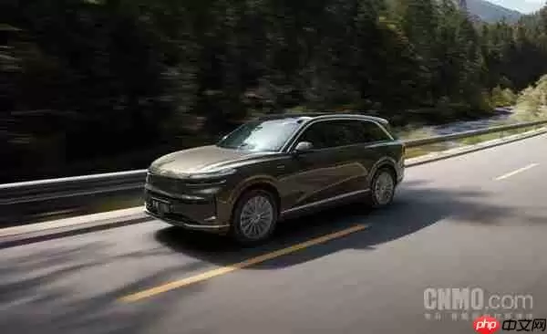 乐道成上海申花足球俱乐部合作伙伴 由L90提供出行