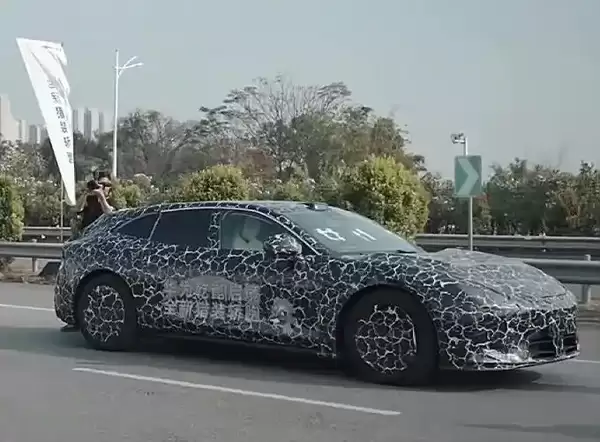 济南一奔驰4S店转为华为广汽启境 博主：干不下去了