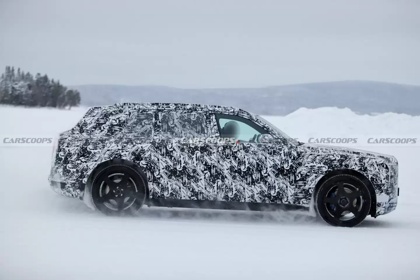 下一代劳斯莱斯库里南谍照曝光：设计更显力量感，有望采用纯电驱动