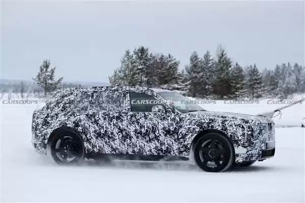 纯电版库里南来了！劳斯莱斯全新SUV谍照曝光