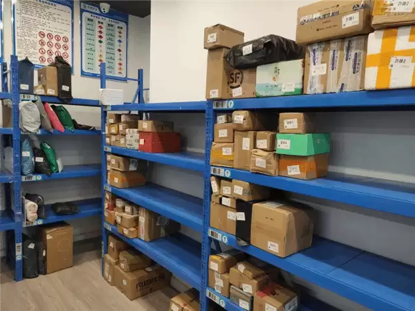 快递驿站风光不再：低价竞争与高成本困局